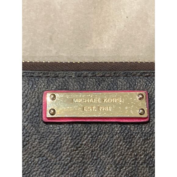 MICHAEL KORS LARGE SIGNATURE SAFFIANO LEATHER WALETT (ASIS) - Picture 2 of 14